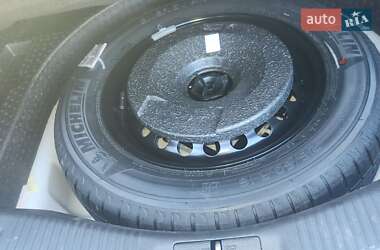 Седан Ford Mondeo 2015 в 