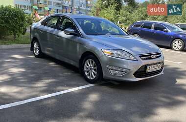 Седан Ford Mondeo 2011 в 