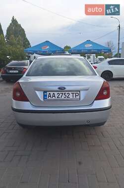 Седан Ford Mondeo 2002 в 