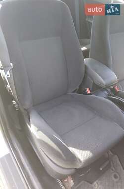 Седан Ford Mondeo 2002 в 