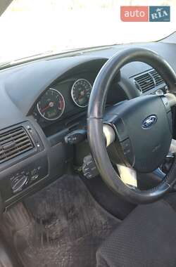 Седан Ford Mondeo 2002 в 