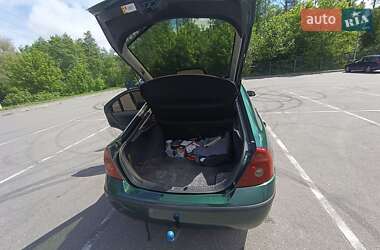 Лифтбек Ford Mondeo 2003 в 