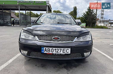 Ліфтбек Ford Mondeo 2006 в 