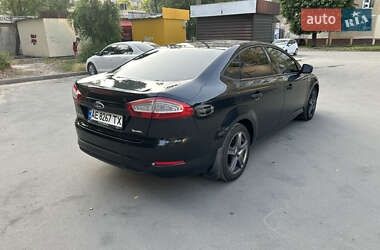 Седан Ford Mondeo 2011 в 