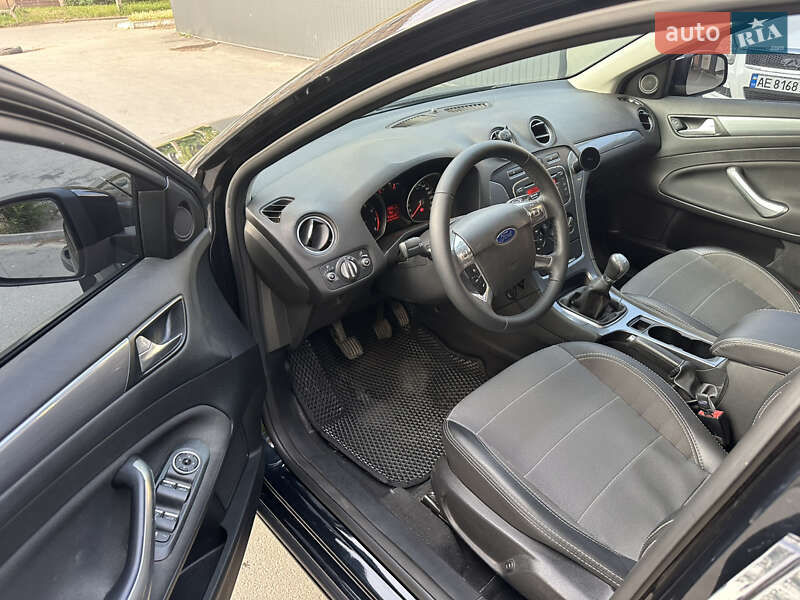 Седан Ford Mondeo 2011 в Дніпрі