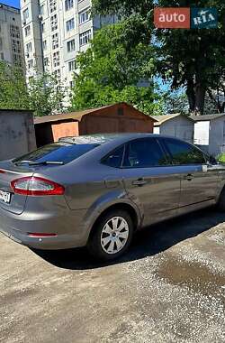 Ford Mondeo 2013 Ford Mondeo 2013