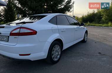 Лифтбек Ford Mondeo 2009 в 