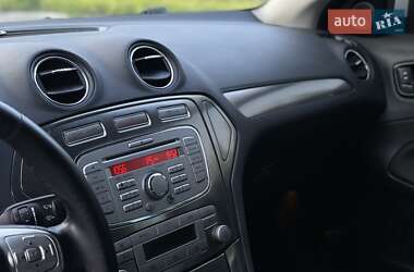 Лифтбек Ford Mondeo 2009 в 
