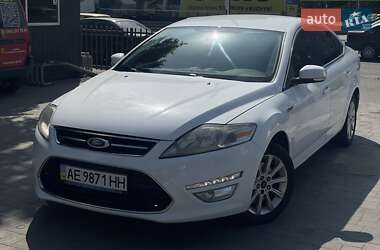 Седан Ford Mondeo 2011 в 