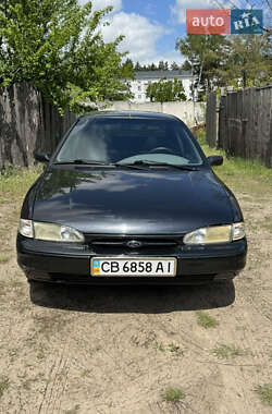Седан Ford Mondeo 1993 в Чернігові
