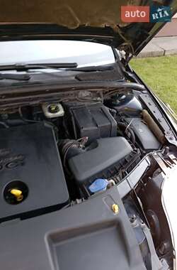 Лифтбек Ford Mondeo 2009 в 