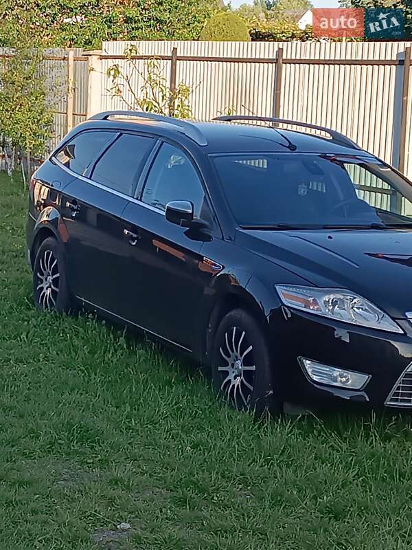 Универсал Ford Mondeo 2010 в Берегово