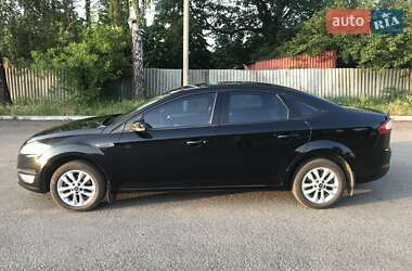 Седан Ford Mondeo 2011 в 