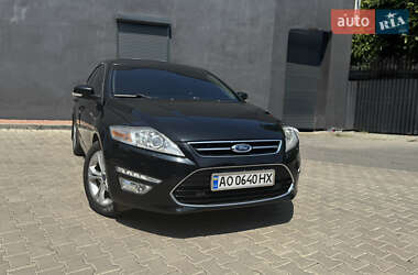 Седан Ford Mondeo 2013 в Ужгороді