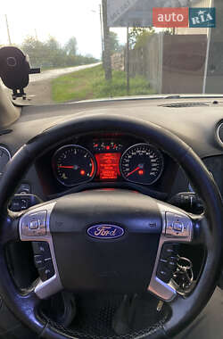 Універсал Ford Mondeo 2011 в 