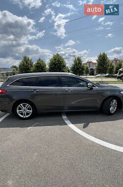 Универсал Ford Mondeo 2015 в Буче