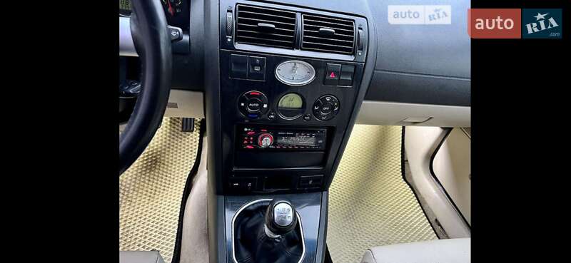 Седан Ford Mondeo 2000 в Каменец-Подольском