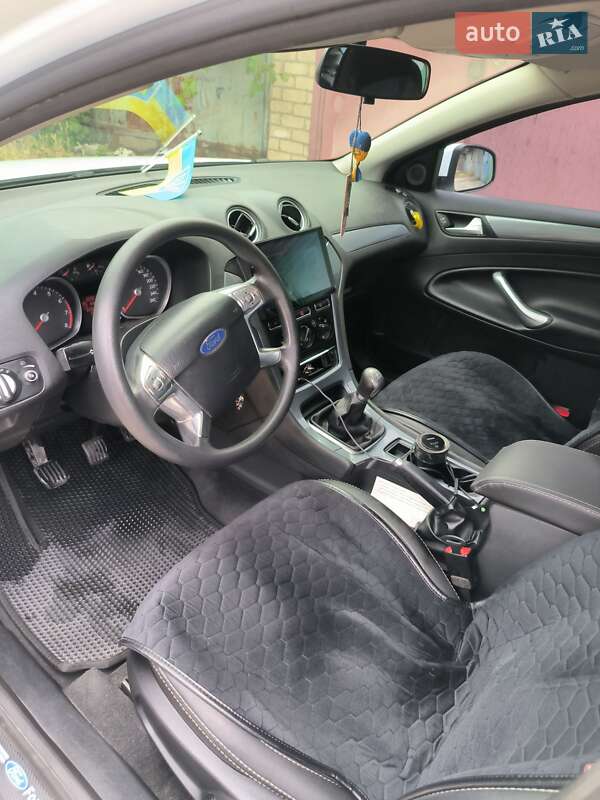 Седан Ford Mondeo 2011 в Днепре