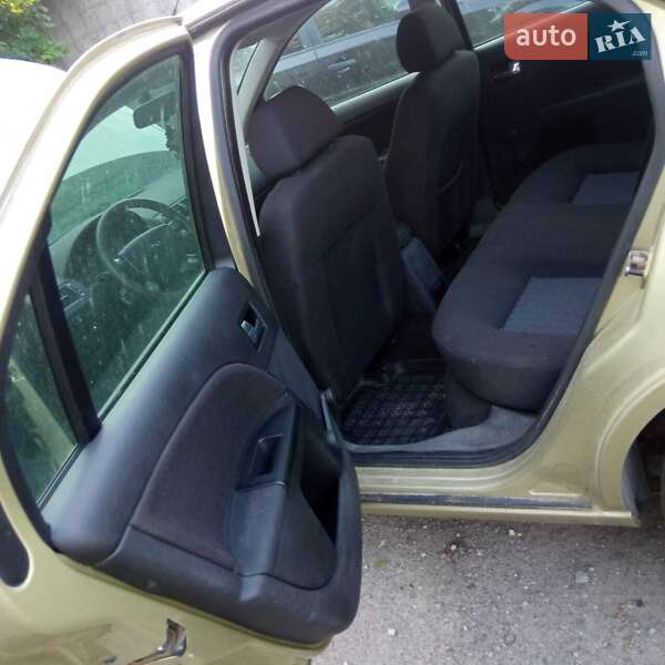 Седан Ford Mondeo 2006 в Києві