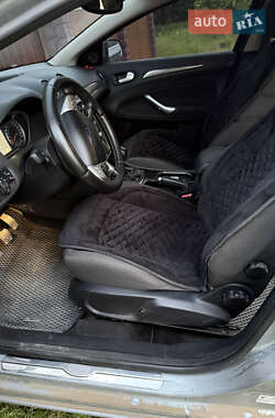 Лифтбек Ford Mondeo 2009 в 