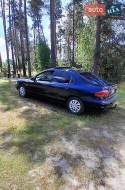 Лифтбек Ford Mondeo 1993 в Олевске