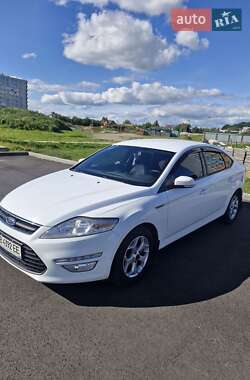 Ford Mondeo 2013 Ford Mondeo 2013