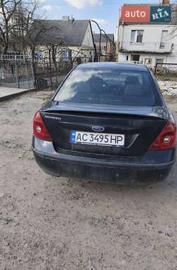 Седан Ford Mondeo 2001 в 