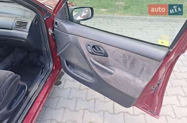 Лифтбек Ford Mondeo 1994 в 