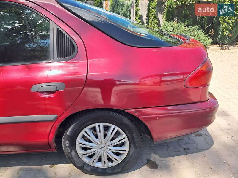 Лифтбек Ford Mondeo 1994 в Черновцах