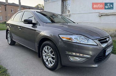 Лифтбек Ford Mondeo 2013 в 