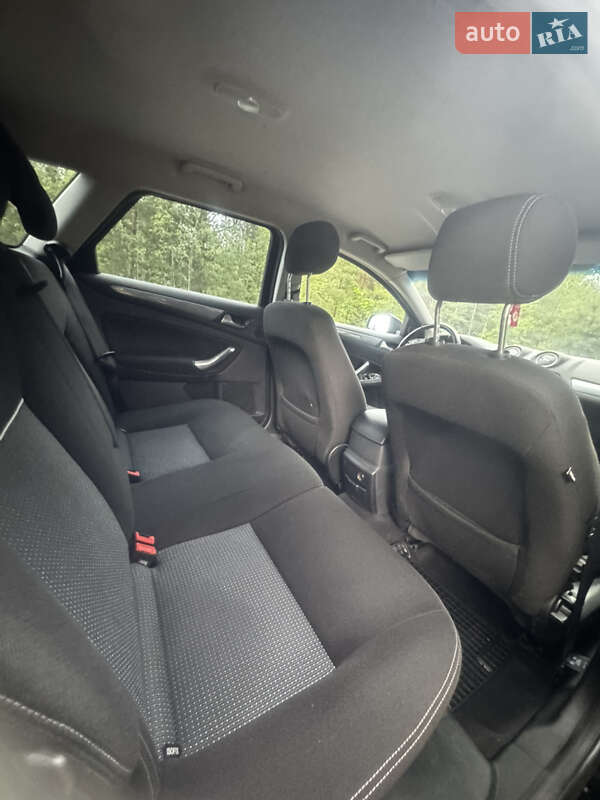 Универсал Ford Mondeo 2011 в Камне-Каширском