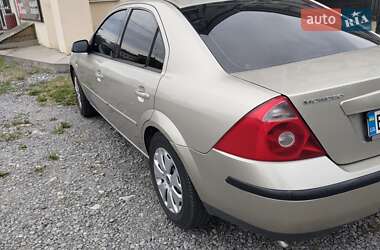 Седан Ford Mondeo 2004 в 