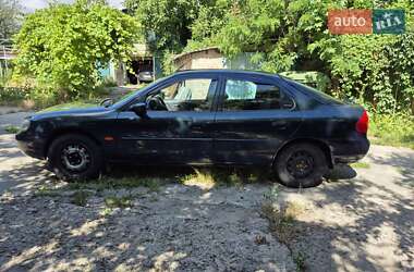 Лифтбек Ford Mondeo 1998 в 