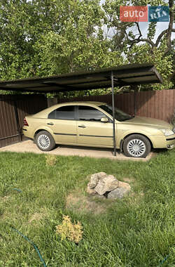 Лифтбек Ford Mondeo 2006 в 