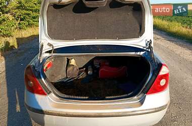 Седан Ford Mondeo 2001 в 