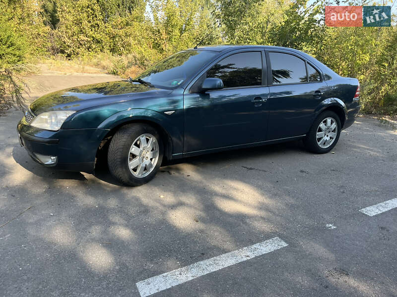 Седан Ford Mondeo 2005 в Киеве