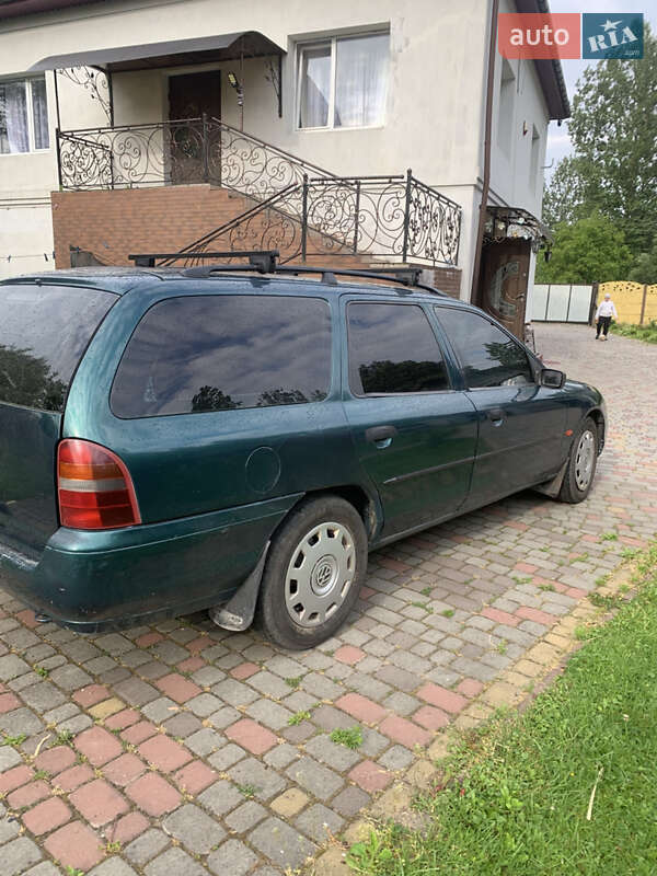 Универсал Ford Mondeo 1997 в Городке