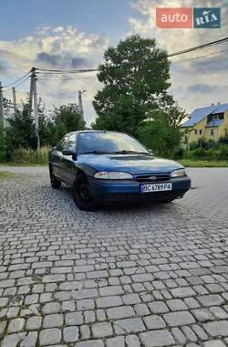 Седан Ford Mondeo 1993 в Львове