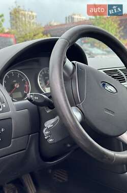 Седан Ford Mondeo 2003 в 