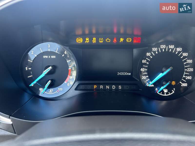 Седан Ford Mondeo 2016 в Луцке