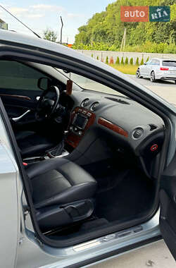 Седан Ford Mondeo 2007 в 