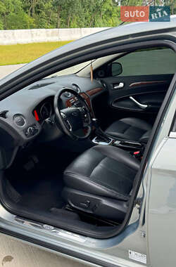 Седан Ford Mondeo 2007 в 