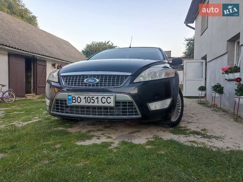 Лифтбек Ford Mondeo 2009 в Почаеве