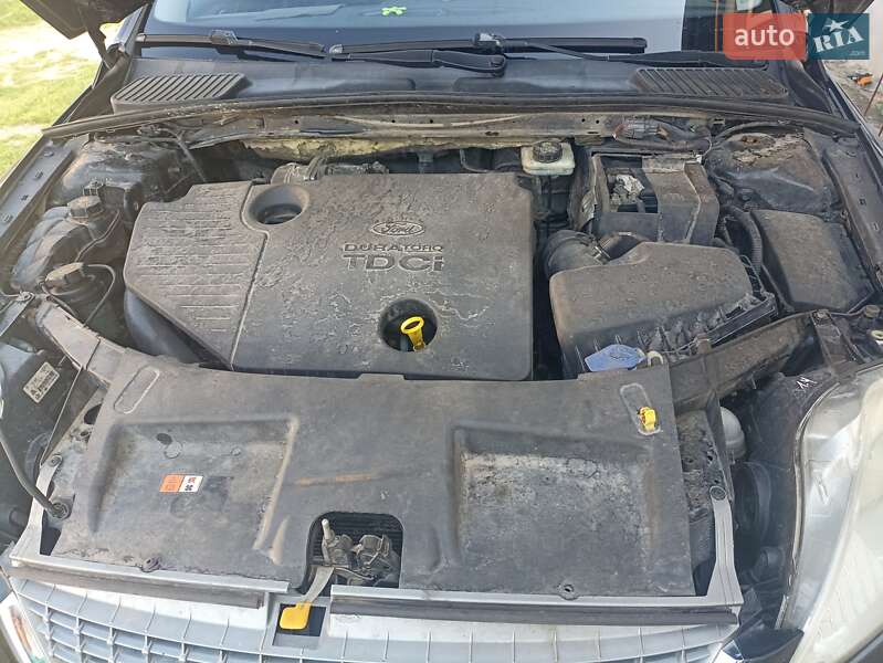 Лифтбек Ford Mondeo 2009 в Почаеве