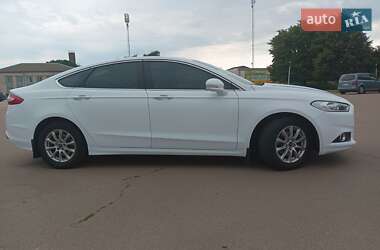 Седан Ford Mondeo 2014 в 