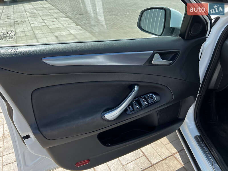 Седан Ford Mondeo 2011 в Днепре