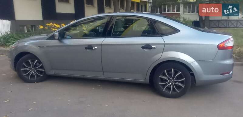 Ford Mondeo 2013