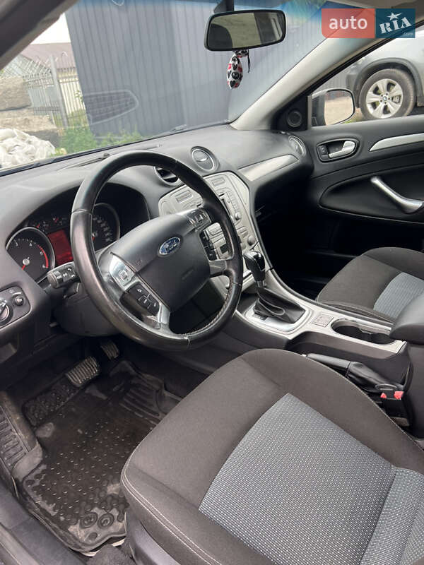 Универсал Ford Mondeo 2010 в Березному