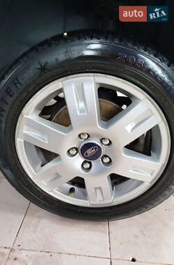 Седан Ford Mondeo 2005 в 