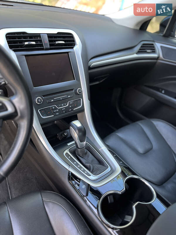 Седан Ford Mondeo 2016 в Николаеве